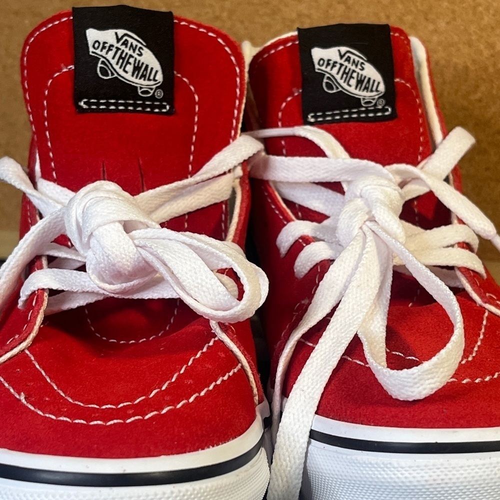Vans Kids Red High-Top Sneakers
Brand new
NWOT - Picture 12 of 14